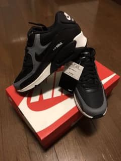 NIKE AIR MAXのサムネイル