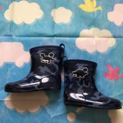☆ キッズ　長靴 ＆ レインコート 110 恐竜 セット⭐︎のサムネイル
