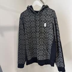 ヨ*ル様 COACH コーチ シグネチャー 総柄 パーカー Cロゴ グレー ネイ ヨ*ル様 COACH コーチ シグネチャー 総柄 パーカー Cロゴ グレー ネイ