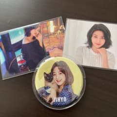 twice トレカ 缶バッジのサムネイル