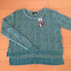 新品 UrbanOutfitters ニットのサムネイル