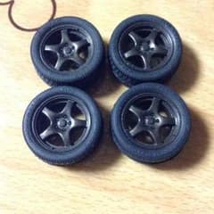 プラモデルのタイヤのサムネイル