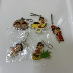不二家 ペコちゃん アクリルキーホルダー 5種セット - メルカリ