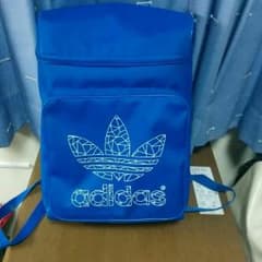 送料込み！大人気adidasバック！のサムネイル
