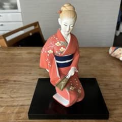 日本人形　焼物　昭和レトロ　博多人形？ 博多人形 着物姿 陶器製 置物 昭和レトロ ヴィンテージ - メルカリ