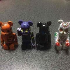 ベアブリックセットのサムネイル