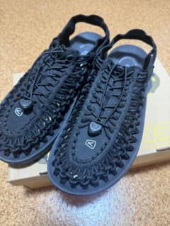 KEEN UNEEK スポーツサンダル ブラック - メルカリ