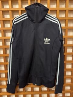 adidas ブラック ジップアップジャージ　トラックジャケット