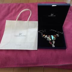 SWAROVSKIのサムネイル