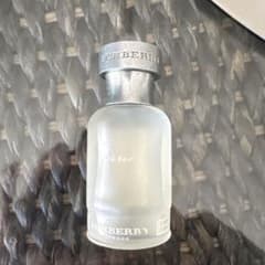 Burberry ウィークエンド フレグランス 30mlのサムネイル