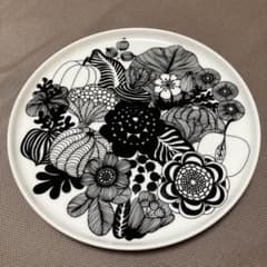 marimekko  シールトラプータルハ　プレート　20cmのサムネイル