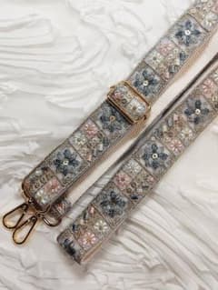 特価K-6インド刺繍リボン※ショルダーストラップ　スマホストラップ　送料込みのサムネイル