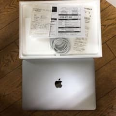 【最終値下げ　完品】macbookpro 2017 256gbのサムネイル