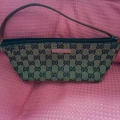 GUCCIのポーチのサムネイル