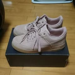 NIKE AIR FORCE 1 LV8のサムネイル