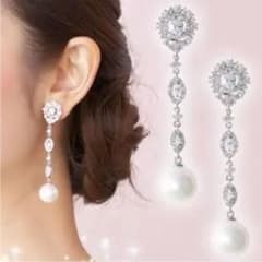 ラブティアラ LoveTiara ロイヤル パール 揺れる ピアス ロングのサムネイル