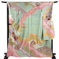 振袖 パステルカラー 桶絞り 刺繍 金彩 花丸紋 - メルカリ
