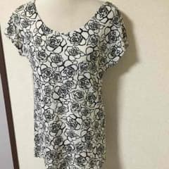 LIP SERVICE♡Tシャツのサムネイル