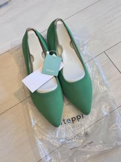 【タグ付き】steppi グリーン ベーシック　ポインテッド　パンプスのサムネイル