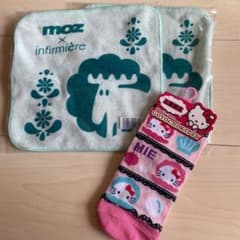 ご当地キティ靴下とmozハンカチのサムネイル