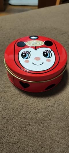 Caffarel てんとう虫 缶 小物入れのサムネイル