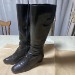 ファスナー付き 黒ロングブーツ　22.5cmのサムネイル