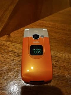 f*5様 SANYO W32SA オレンジ 携帯電話本体のサムネイル