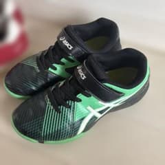 アシックスレイザービーム21センチ！