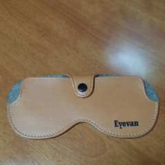 Eyevan 眼鏡の前掛けケースのサムネイル