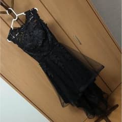 ブラックワンピースのサムネイル