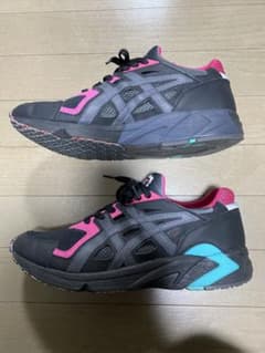アシックスASICS ブラック/ピンク スニーカー　28のサムネイル