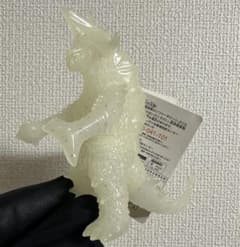 超獣 バラバ 蓄光 ソフビ 中国 輸入品のサムネイル