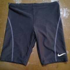 NIKE ナイキ 水着　140cmのサムネイル