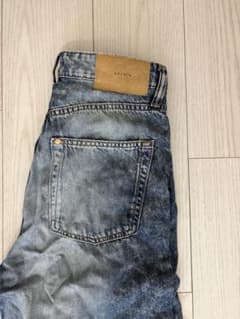 H&M &DENIM ウルトラハイウエスト ワイドデニムパンツのサムネイル