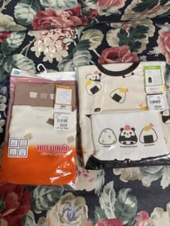 80 ほぼ未使用ベビー 肌着 パジャマ 2点セット まとめ売りのサムネイル