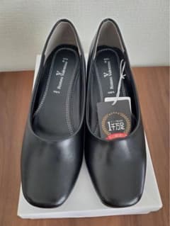 （新品）ロメオバレンチノ ROMEO VALENTINO パンプス　23.0のサムネイル