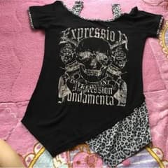 レディース服のサムネイル