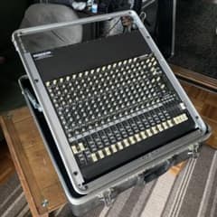 MACKIE  1604-VLZ pro  16chアナログミキサーのサムネイル