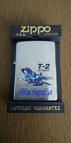Zippo T-2 MITSUBISHI Blue Impulse 本体のサムネイル