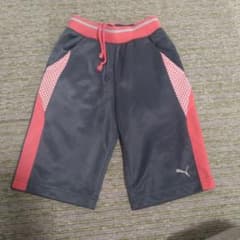 Puma ハーフパンツ グレー/ピンクのサムネイル