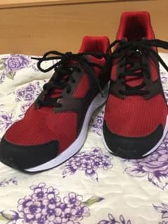セール!! ＰＵＭＡ メンズスニーカー レッド 28センチのサムネイル