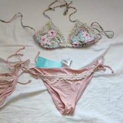 専用　水着 フリル ビキニのサムネイル