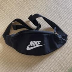 NIKE ウエストポーチ ブラックのサムネイル