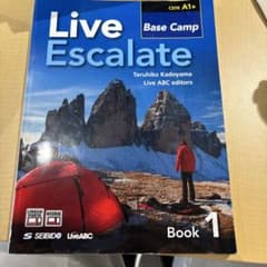 Live Escalate Book 1 Base Camp 英語教材のサムネイル