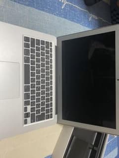 MacBook Air ssd256gb メモリ8gb 値下げ交渉可のサムネイル