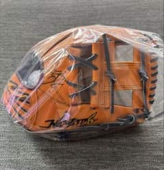 読売ジャイアンツ 坂本勇人選手実使用モデル 直筆サイン入りグローブ m34868404196_1.jpg?1772534635