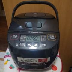 ぱぱぱぱ様専用象印　マイコン炊飯ジャー　３合炊きのサムネイル