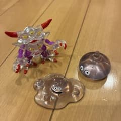 ドラクエ　クリスタルモンスターズ、究極エビルプリースト　ガチャ当たり枠➕おまけのサムネイル