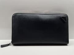 RFID搭載　現行品　定価187,000円サフィアーノレザー トライアングルのサムネイル