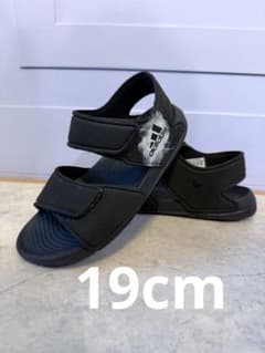 adidas 黒 ベルクロサンダル　19cmのサムネイル